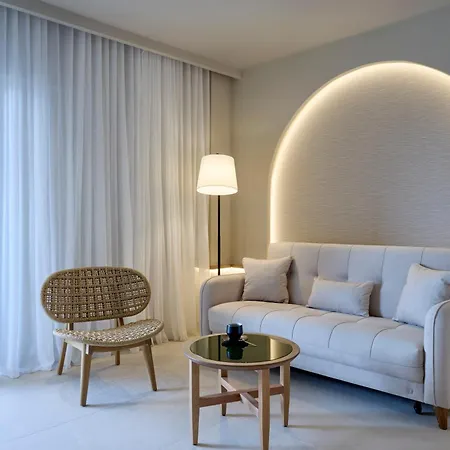 אתר נופש Ammos Luxury מסטיכרי