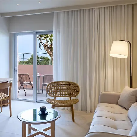 Ammos Luxury אתר נופש מסטיכרי